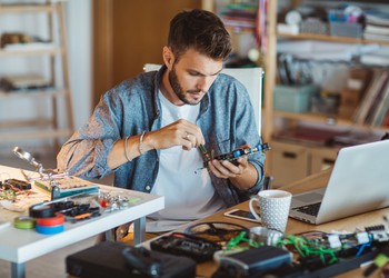 Devenir dépanneur informatique en auto-entreprise