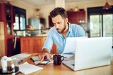 https://www.portail-autoentrepreneur.fr/media/CACHE/images/knowledgebase/plafonds-chiffre-affaires-auto-entrepreneur_mini/e2a9cfa5c1eb5992c499dea76b900f27.jpg