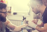 https://www.portail-autoentrepreneur.fr/media/CACHE/images/knowledgebase/tatoueur-auto-entrepreneur/dcb299dbd4835be0578f9ef9f8a33963.jpg
